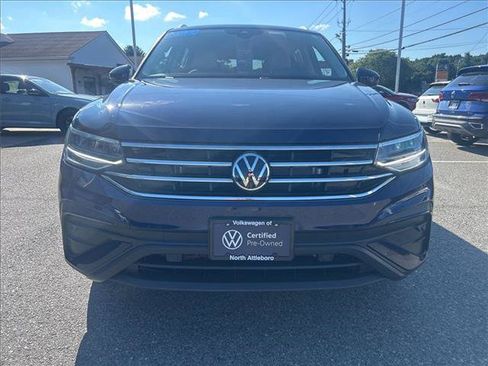 Certified 2023 Volkswagen Tiguan SE FWD image 2