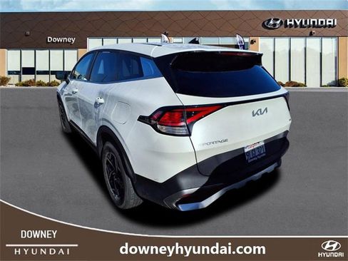 Used 2024 Kia Sportage LX image 5