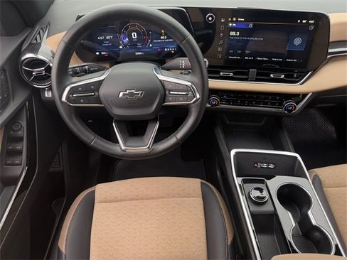 New 2026 Chevrolet Equinox ACTIV w/ Convenience Package III image 12