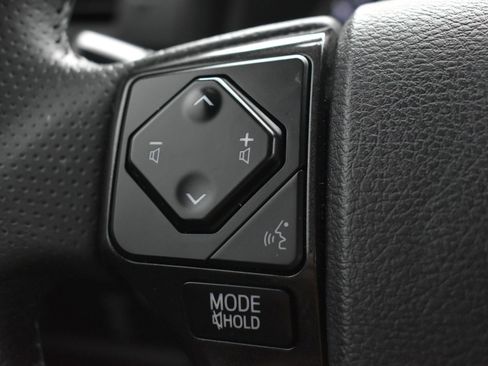 Used 2021 Toyota 4Runner Venture w/ Moonroof Package image 21