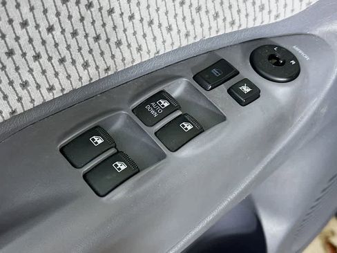 Used 2005 Hyundai Tucson GLS image 26