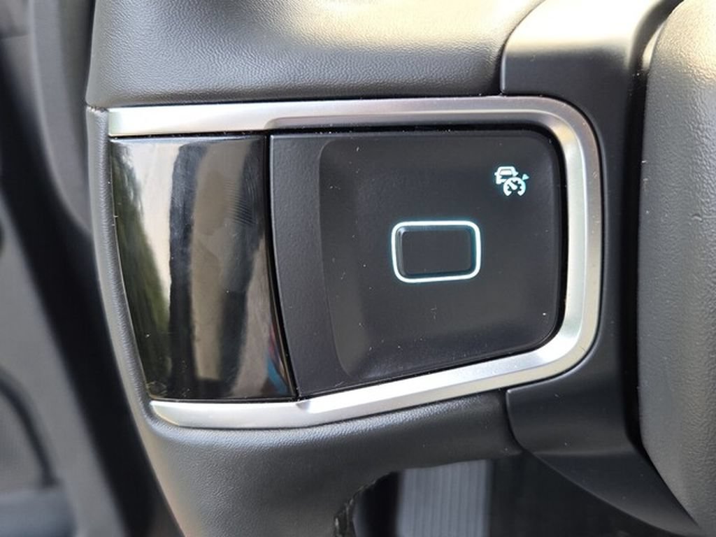 Used 2025 Ford Expedition Active AWD/4WD image 33