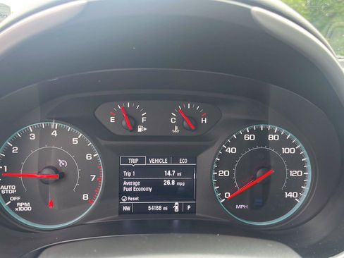 Used 2024 Chevrolet Malibu LT image 16