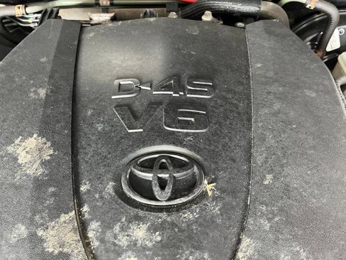 Used 2017 Toyota Tacoma SR5 w/ Tow Package AWD/4WD image 10