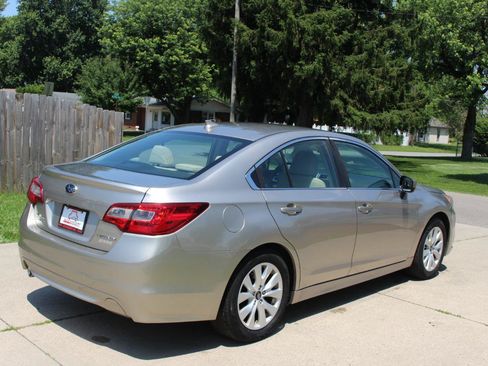Used 2017 Subaru Legacy 2.5i Premium AWD/4WD image 10