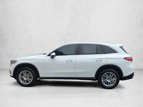 Used 2023 Mercedes-Benz GLC 300 4MATIC image 9