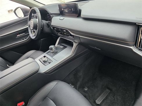 Used 2024 MAZDA CX-90 Plug-In Hybrid w/ Premium Pkg image 17