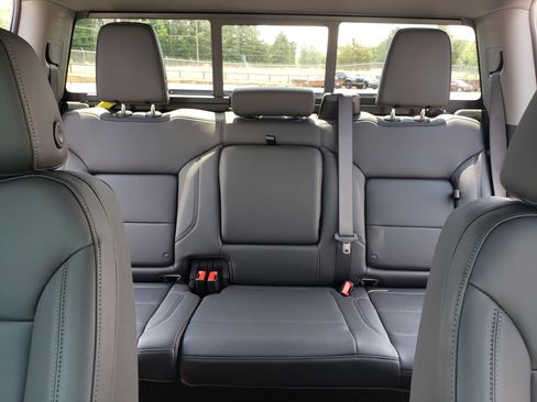 New 2026 Chevrolet Silverado 1500 RST w/ RST All Star Premium Package AWD/4WD image 30