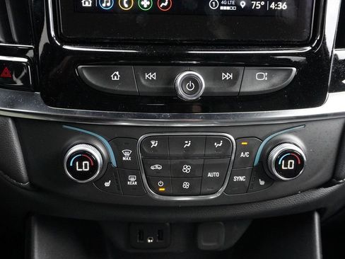 Used 2023 Chevrolet Traverse LT AWD/4WD image 54