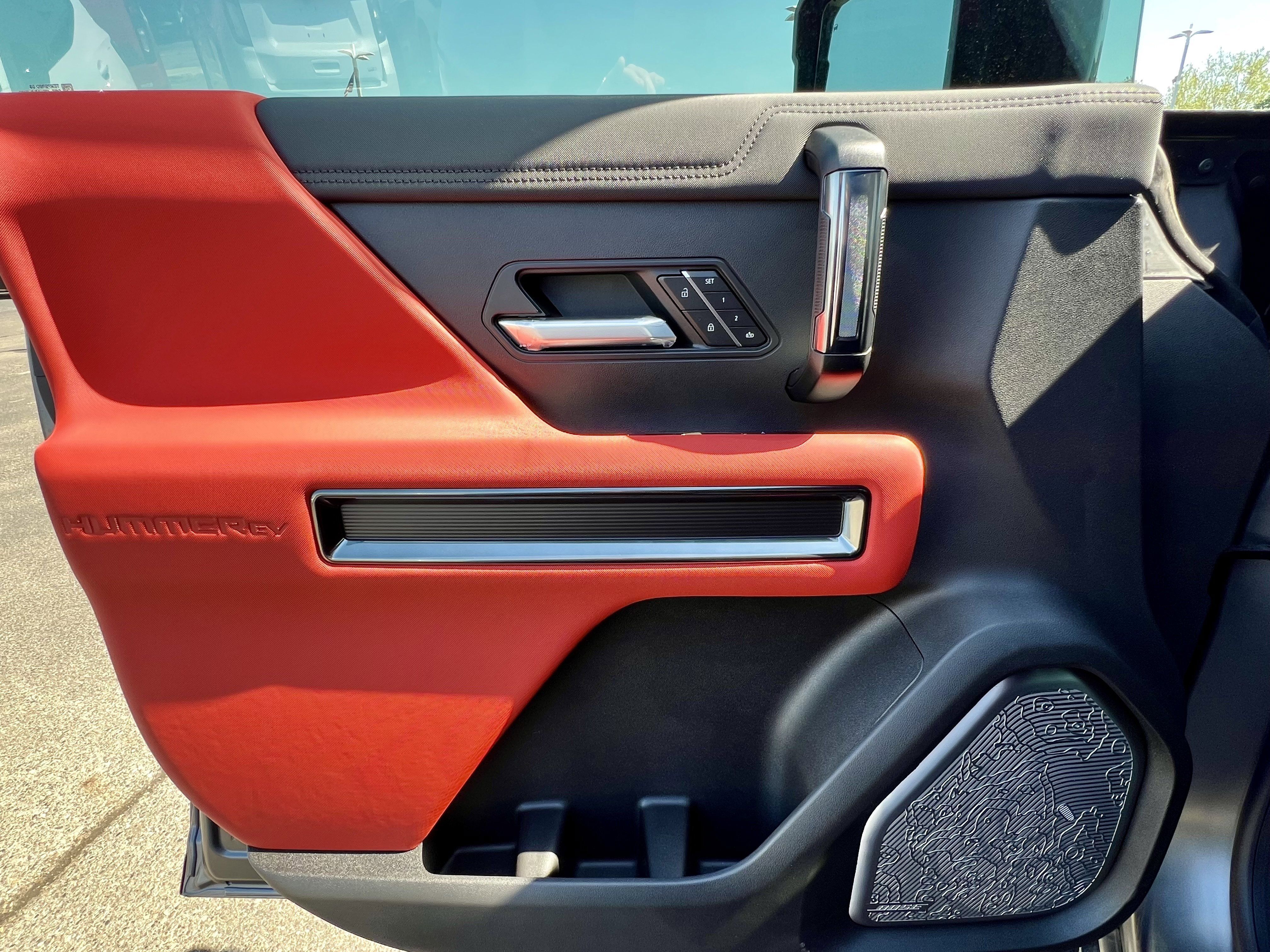 New 2026 GMC Hummer EV 3X w/ Carbon Fiber Edition Package AWD/4WD image 9