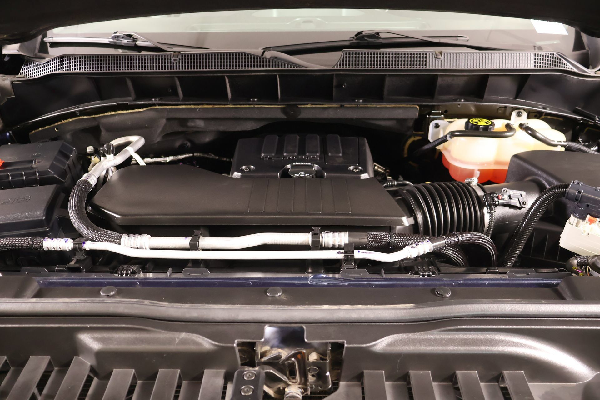 Used 2020 Chevrolet Silverado 1500 LT w/ Texas Edition AWD/4WD image 19
