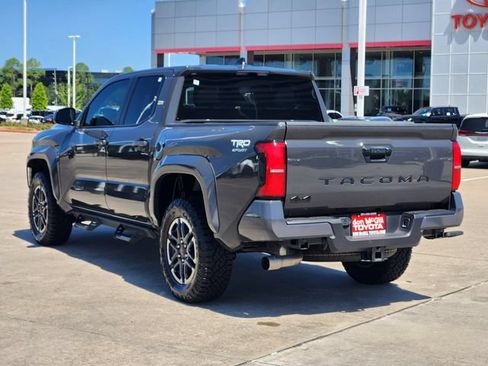 Certified 2025 Toyota Tacoma TRD Sport AWD/4WD image 5