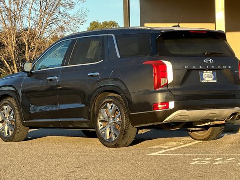 Used 2020 Hyundai Palisade SEL w/ Premium Package AWD/4WD image 6