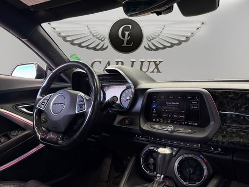 Used 2019 Chevrolet Camaro SS RWD image 10