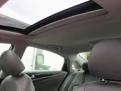 Used 2011 Hyundai Sonata Limited w/ Navigation Pkg 5 FWD image 26