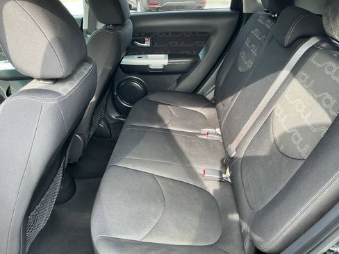 Used 2012 Kia Soul + w/ Audio Pkg FWD image 20
