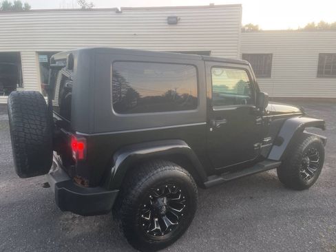 Used 2008 Jeep Wrangler Sahara w/ Dual Top Group AWD/4WD image 8