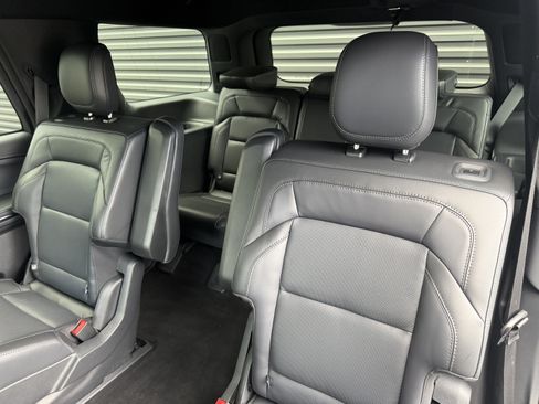 Used 2026 Lincoln Navigator Reserve w/ Jet Appearance Package AWD/4WD image 14