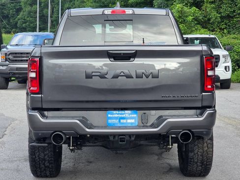 Used 2025 RAM 1500 Big Horn AWD/4WD image 6