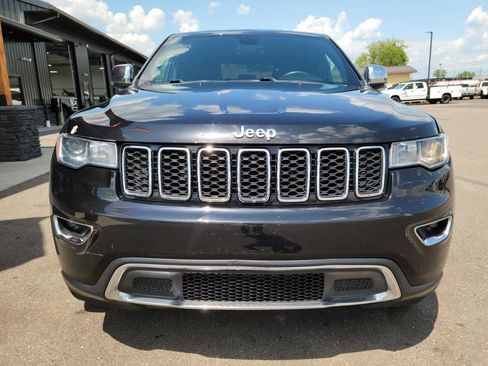 Used 2017 Jeep Grand Cherokee Limited AWD/4WD image 2