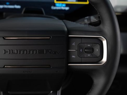 Used 2025 GMC Hummer EV 2X AWD/4WD image 30