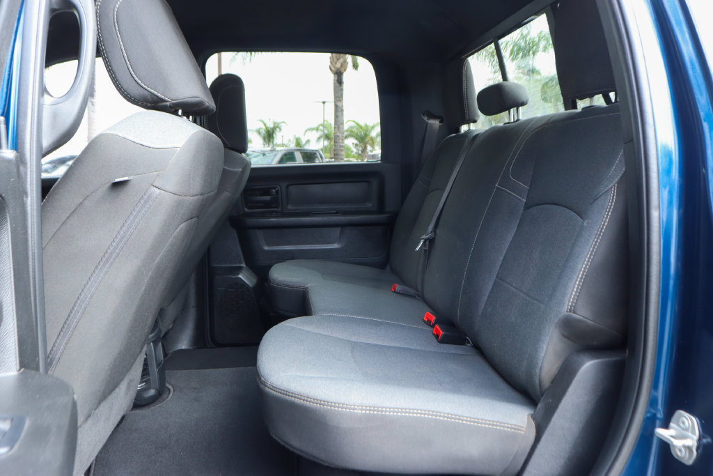 Used 2024 RAM 2500 Tradesman w/ Chrome Appearance Group AWD/4WD image 35