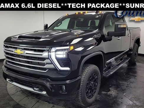Used 2024 Chevrolet Silverado 3500 High Country w/ Technology Package AWD/4WD image 1