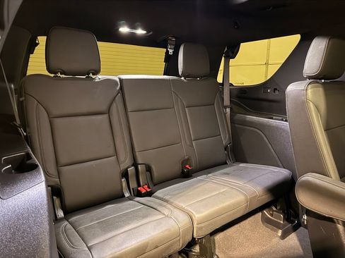 Used 2025 Chevrolet Tahoe Z71 w/ Comfort Package AWD/4WD image 36