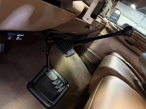 Used 1999 Ford F250 Lariat image 24