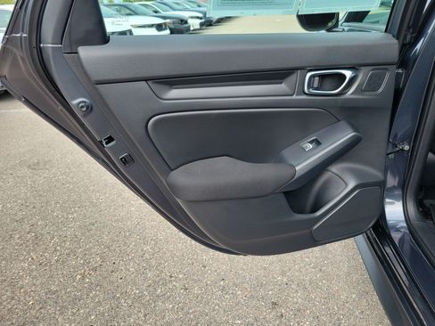 Used 2025 Honda Civic Sport image 11