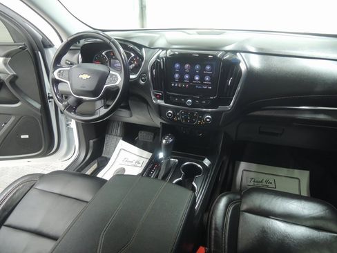 Used 2020 Chevrolet Traverse LT w/ LT Premium Package image 34