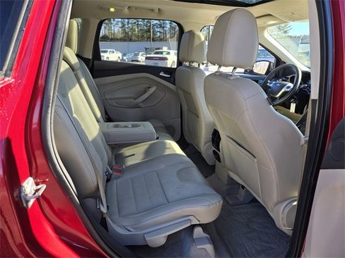 Used 2016 Ford Escape SE w/ SE Chrome Package image 17