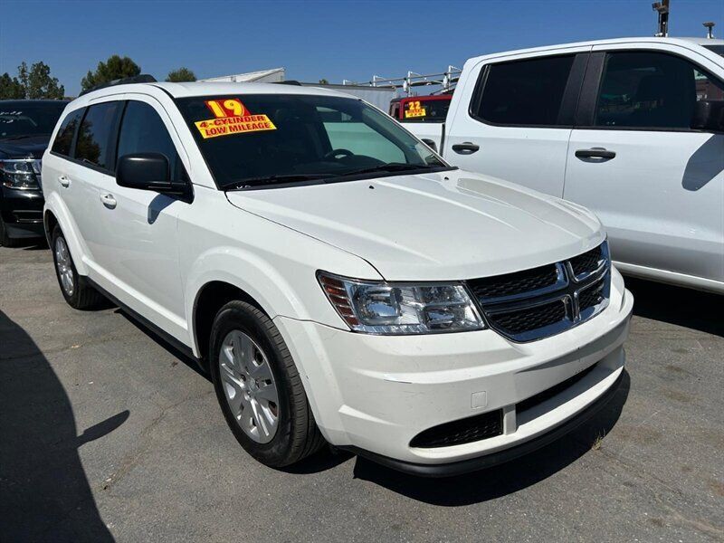 Used 2019 Dodge Journey SE FWD image 24