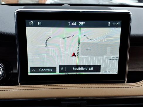 Certified 2022 Lincoln Corsair Reserve w/ Elements Package image 15