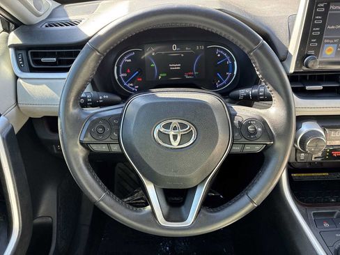 Used 2020 Toyota RAV4 Limited AWD/4WD image 11