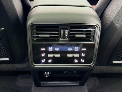 New 2026 Porsche Cayenne S image 27