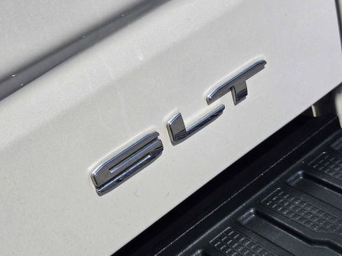 Used 2019 GMC Sierra 1500 SLT RWD image 12