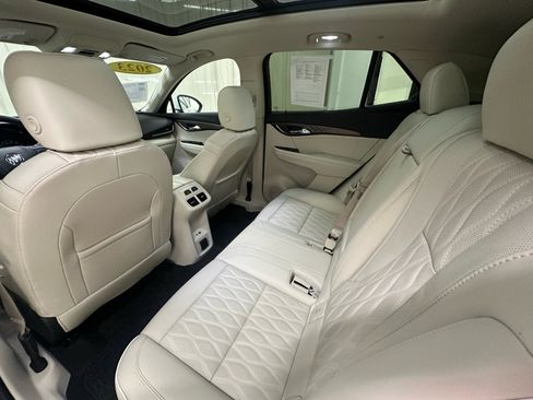 Certified 2023 Buick Envision Avenir FWD image 16