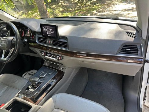 Used 2019 Audi Q5 2.0T Premium image 11
