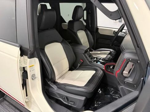 Used 2026 Ford Bronco Outer Banks w/ Sasquatch Package AWD/4WD image 35