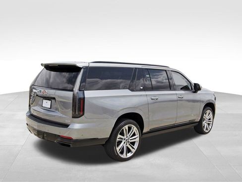 New 2026 Cadillac Escalade ESV Sport w/ Touring Package AWD/4WD image 4