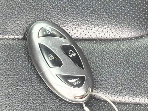 Used 2025 Hyundai Elantra Limited image 27