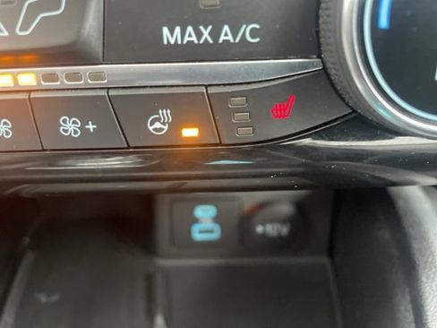 Used 2022 Ford Escape SEL w/ Technology Package image 30