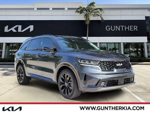 Certified 2023 Kia Sorento SX FWD image 1