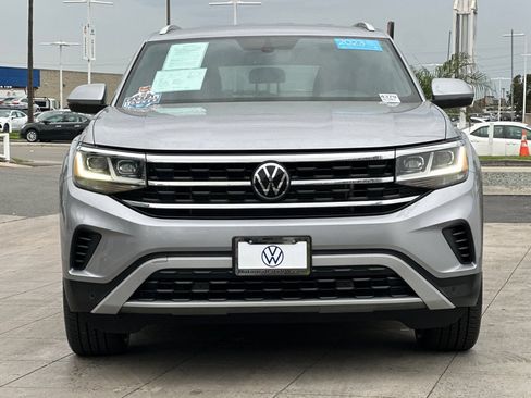 Certified 2023 Volkswagen Atlas Cross Sport SE FWD image 9