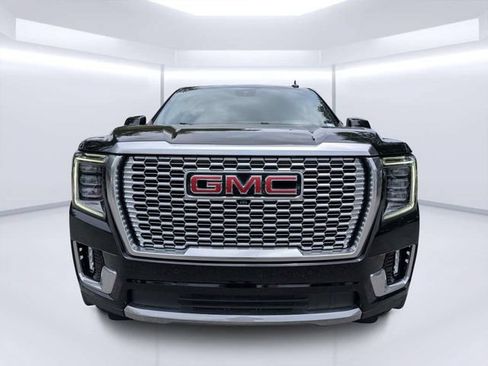 Used 2023 GMC Yukon Denali AWD/4WD image 8