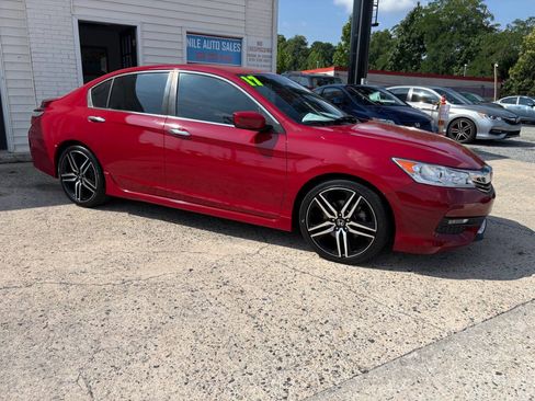 Used 2017 Honda Accord Sport image 7