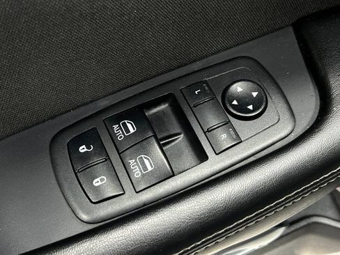 Used 2019 Dodge Challenger R/T RWD image 14