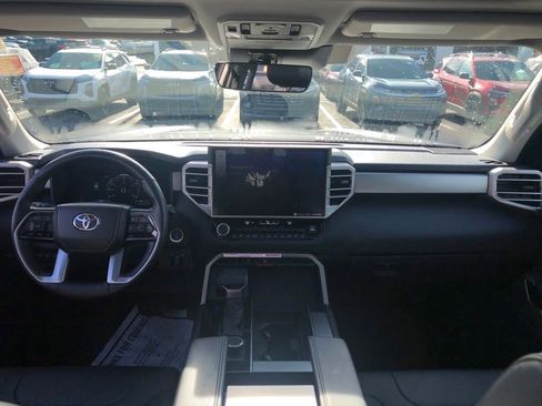 Used 2023 Toyota Sequoia Limited image 12