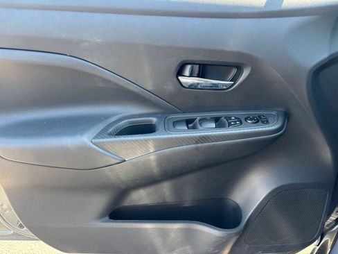 Used 2025 Nissan Versa SV FWD image 18
